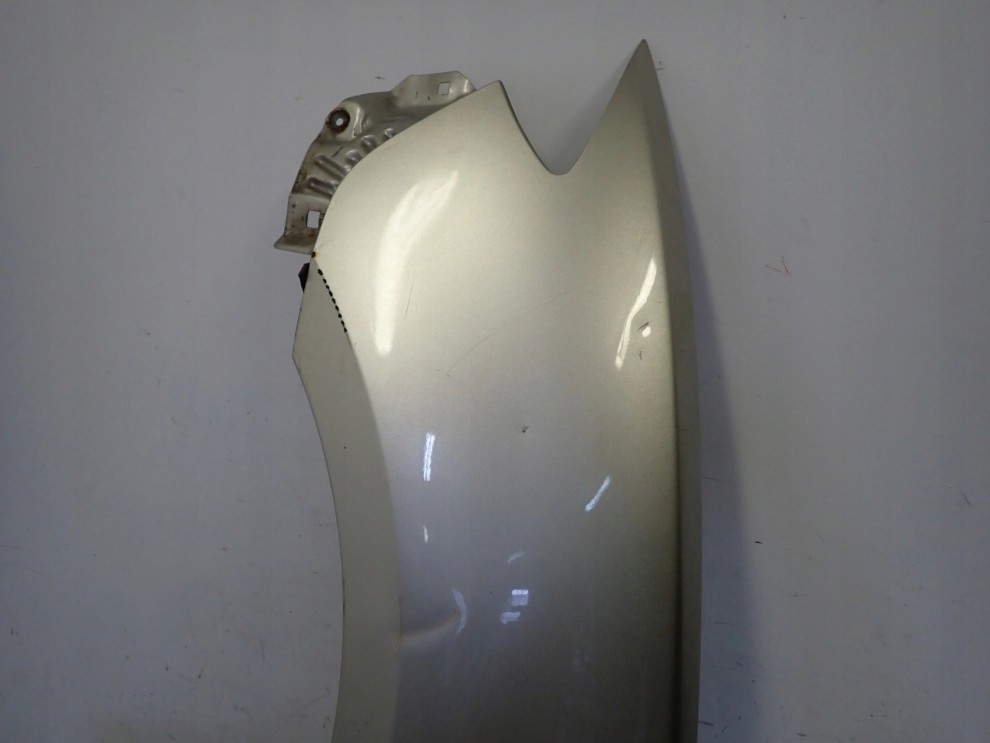 MAZDA3 MAZDA 3 BK SEDAN 03-08 BŁOTNIK PRZEDNI LEWY 24E 11/16