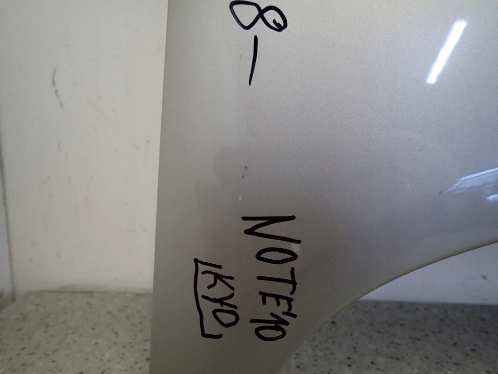 NISSAN NOTE E11 LIFT 09-12 MASKA POKRYWA SILNIKA KY0 7/10