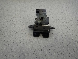 HYUNDAI IX20 09- VENGA SOUL ZAMEK KLAPY BAGAŻNIKA 6/8 MINIATURA