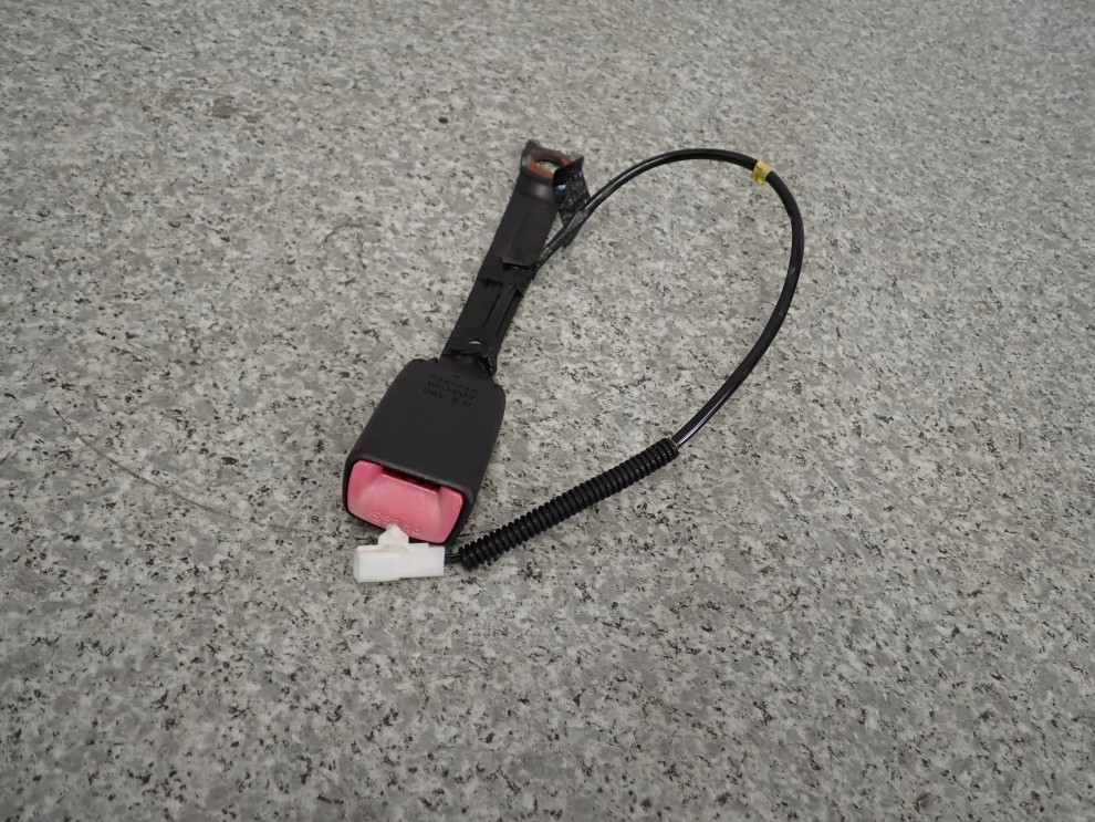 TOYOTA AYGO 05- ZAPINKA ZAPIĘCIE PASA BEPIECZEŃSTWA PRZÓD LEWA 1/5