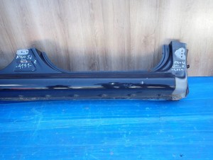 TOYOTA AYGO 06-12 PRÓG PRAWY 211 3/12 MINIATURA