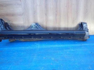 TOYOTA AYGO 06-12 PRÓG PRAWY 211 4/12 MINIATURA