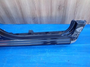 TOYOTA AYGO 06-12 PRÓG PRAWY 211 5/12 MINIATURA