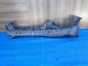 TOYOTA AYGO 06-12 PRÓG PRAWY 211 8/12 MINIATURA