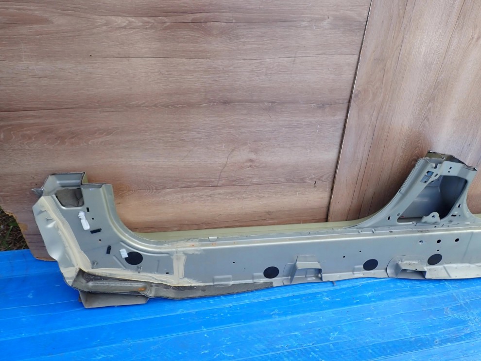 NISSAN NOTE E11 06-11 PRÓG PRAWY JAB 10/12