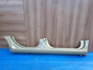 NISSAN NOTE E11 06-11 PRÓG PRAWY JAB