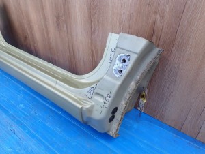 NISSAN NOTE E11 06-11 PRÓG PRAWY JAB 3/12 MINIATURA