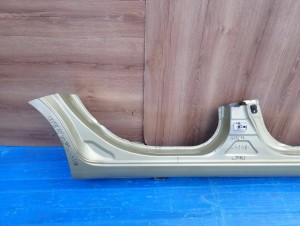 NISSAN NOTE E11 06-11 PRÓG PRAWY JAB 4/12 MINIATURA