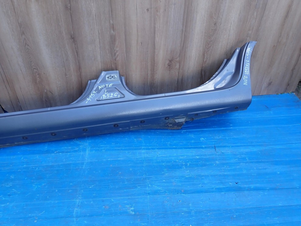 NISSAN NOTE E11 06-11 PRÓG LEWY B52G 4/9