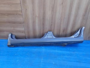 NISSAN NOTE E11 06-11 PRÓG LEWY B52G