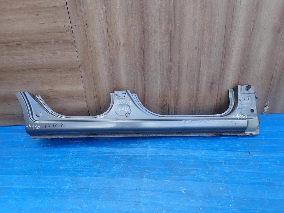 KIA RIO HATCHBACK 05-11 PRÓG PRAWY 1/10