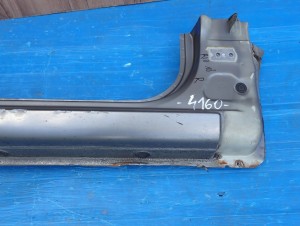 KIA RIO HATCHBACK 05-11 PRÓG PRAWY 7/10 MINIATURA