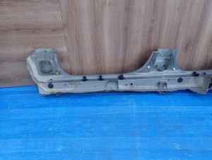 KIA RIO HATCHBACK 05-11 PRÓG PRAWY 9/10 MINIATURA