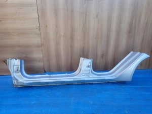 MITSUBISHI COLT 04-12 5d PRÓG LEWY