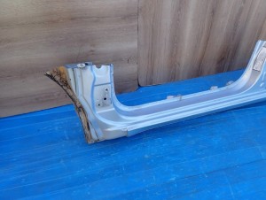 MITSUBISHI COLT 04-12 5d PRÓG LEWY 2/14 MINIATURA