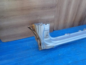 MITSUBISHI COLT 04-12 5d PRÓG LEWY 3/14 MINIATURA