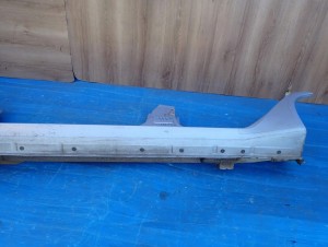 MITSUBISHI COLT 04-12 5d PRÓG LEWY 10/14 MINIATURA