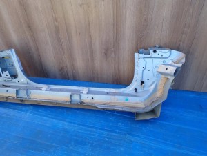 MITSUBISHI COLT 04-12 5d PRÓG LEWY 14/14 MINIATURA