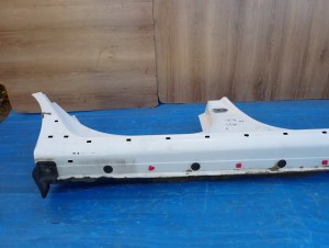 HYUNDAI I30 HATCHBACK 07-11 PRÓG PRAWY 7/11 MINIATURA