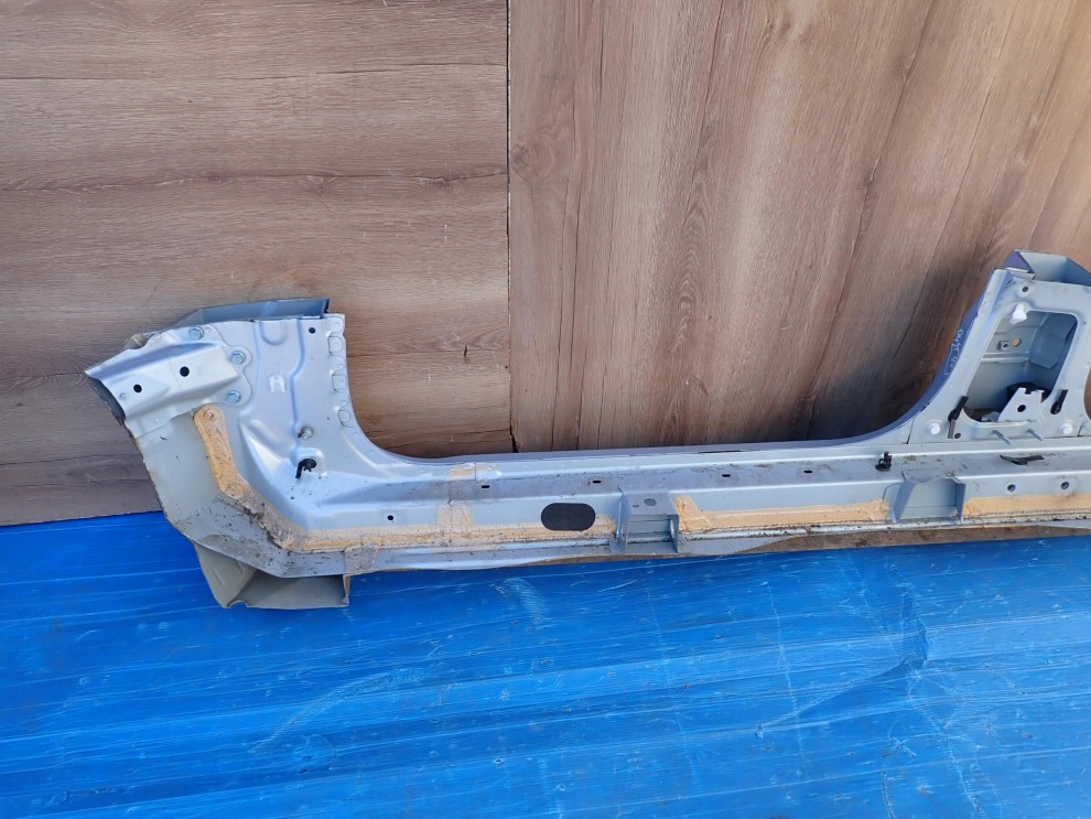 MITSUBISHI COLT 04-12 5d PRÓG PRAWY 12/15