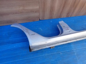 MITSUBISHI COLT 04-12 5d PRÓG PRAWY 3/15 MINIATURA