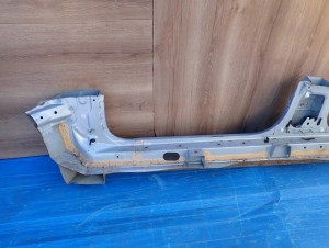 MITSUBISHI COLT 04-12 5d PRÓG PRAWY 12/15 MINIATURA