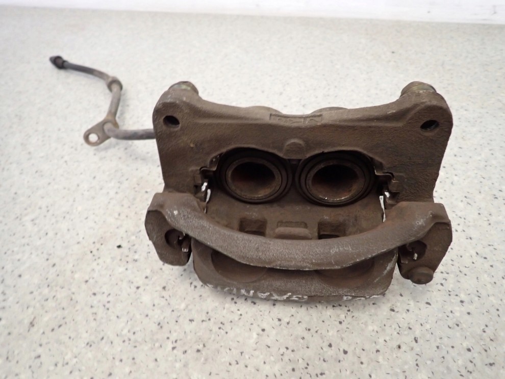 MITSUBISHI GRANDIS 03-11 ZACISK PRZEDNI LEWY 8/8