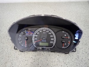 SUZUKI SWIFT MK6 1.3 BENZ 04- ZEGARY LICZNIK 1/6 MINIATURA