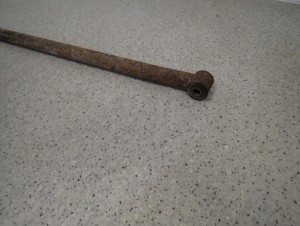 SUZUKI GRAND VITARA I 99-05 DRAZEK PANHARDA PANHARD TYŁ 6/6 MINIATURA