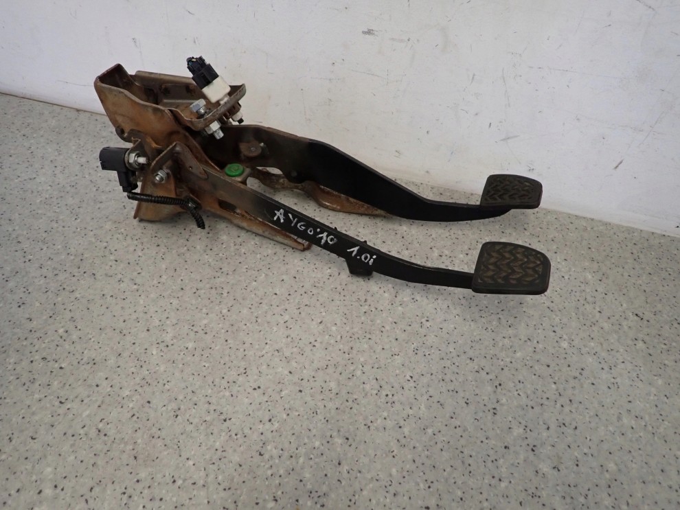 TOYOTA AYGO 05- PEDAŁ PEDAŁY HAMULCA SPRZĘGŁA 1/7