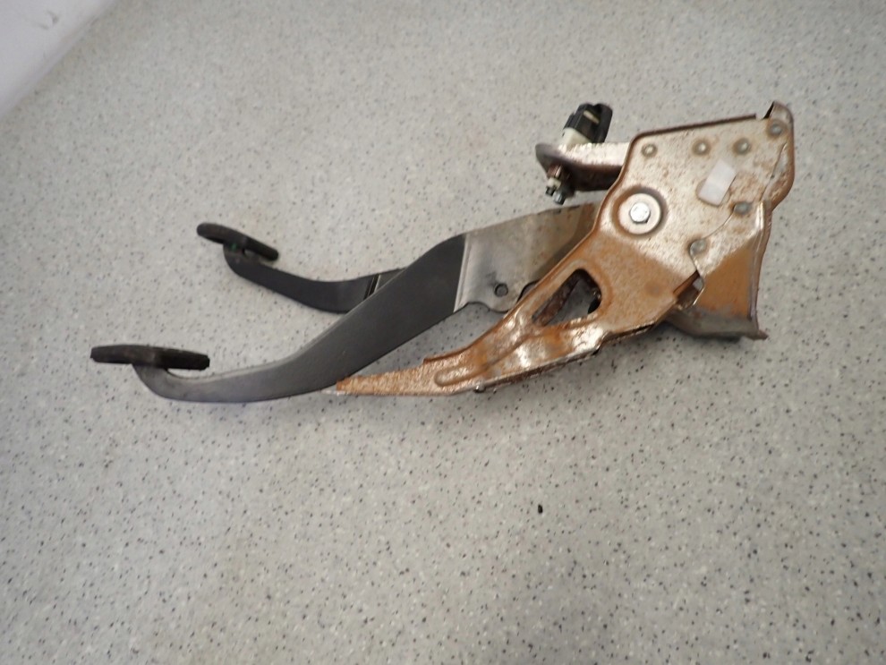 TOYOTA AYGO 05- PEDAŁ PEDAŁY HAMULCA SPRZĘGŁA 5/7