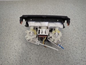 SUZUKI SPLASH 09-14 PANEL STEROWANIA NAWIEWEM 3/4 MINIATURA