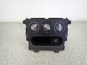 SUZUKI SPLASH 09-14 PANEL STEROWANIA NAWIEWEM