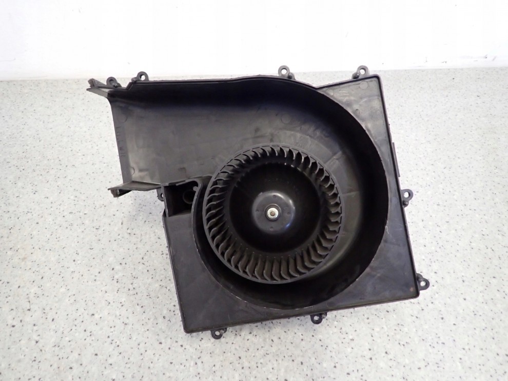 NISSAN ALMERA N16 LIFT 04-06 WENTYLATOR NAGRZEWNICY DMUCHAWA 1/6