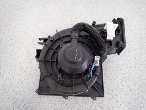 NISSAN ALMERA N16 LIFT 04-06 WENTYLATOR NAGRZEWNICY DMUCHAWA 3/6 MINIATURA