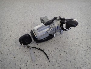 TOYOTA YARIS I 03- 1.0 FR ZESTAW STARTOWY KOMPUTER STACYJKA 4/9 MINIATURA