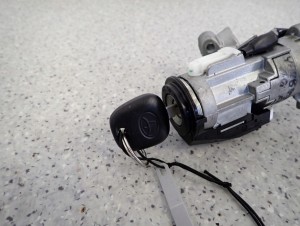 TOYOTA YARIS I 03- 1.0 FR ZESTAW STARTOWY KOMPUTER STACYJKA 6/9 MINIATURA