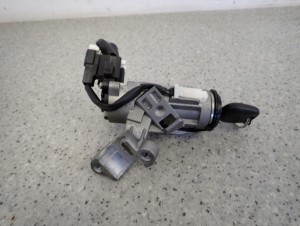 TOYOTA YARIS I 03- 1.0 FR ZESTAW STARTOWY KOMPUTER STACYJKA 7/9 MINIATURA