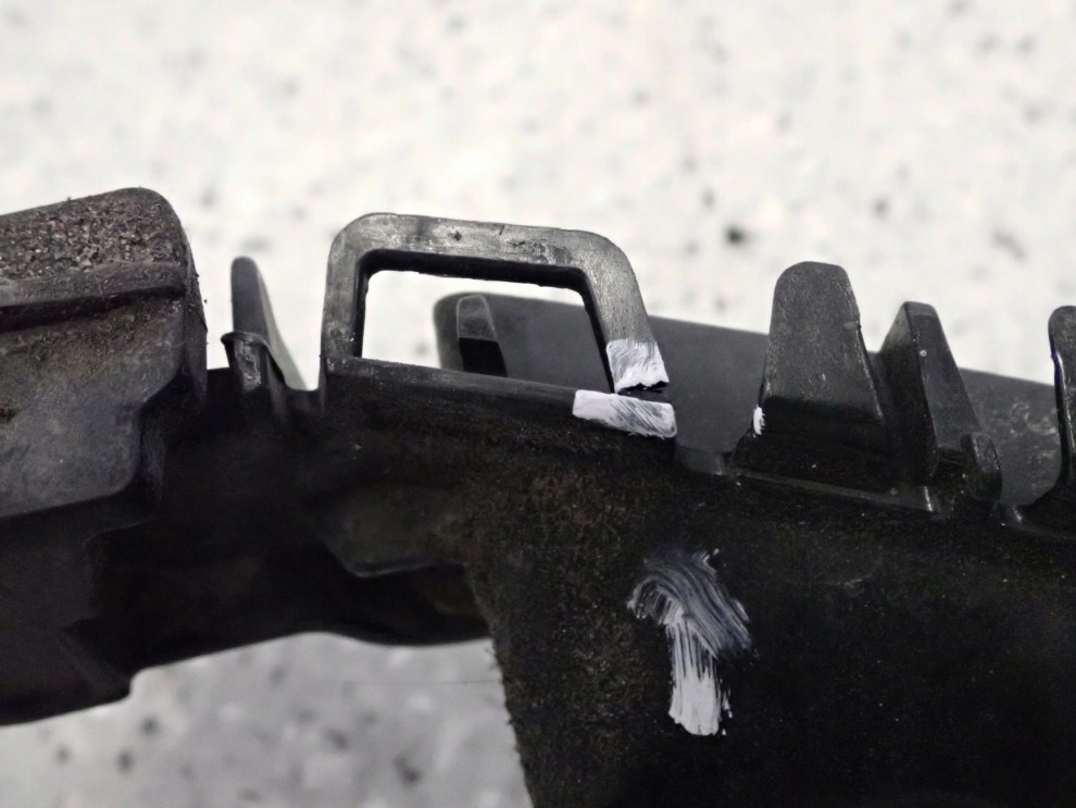 SUZUKI SPLASH 09-14 ŚLIZG ZDERZAKA PRZEDNI LEWY 5/5