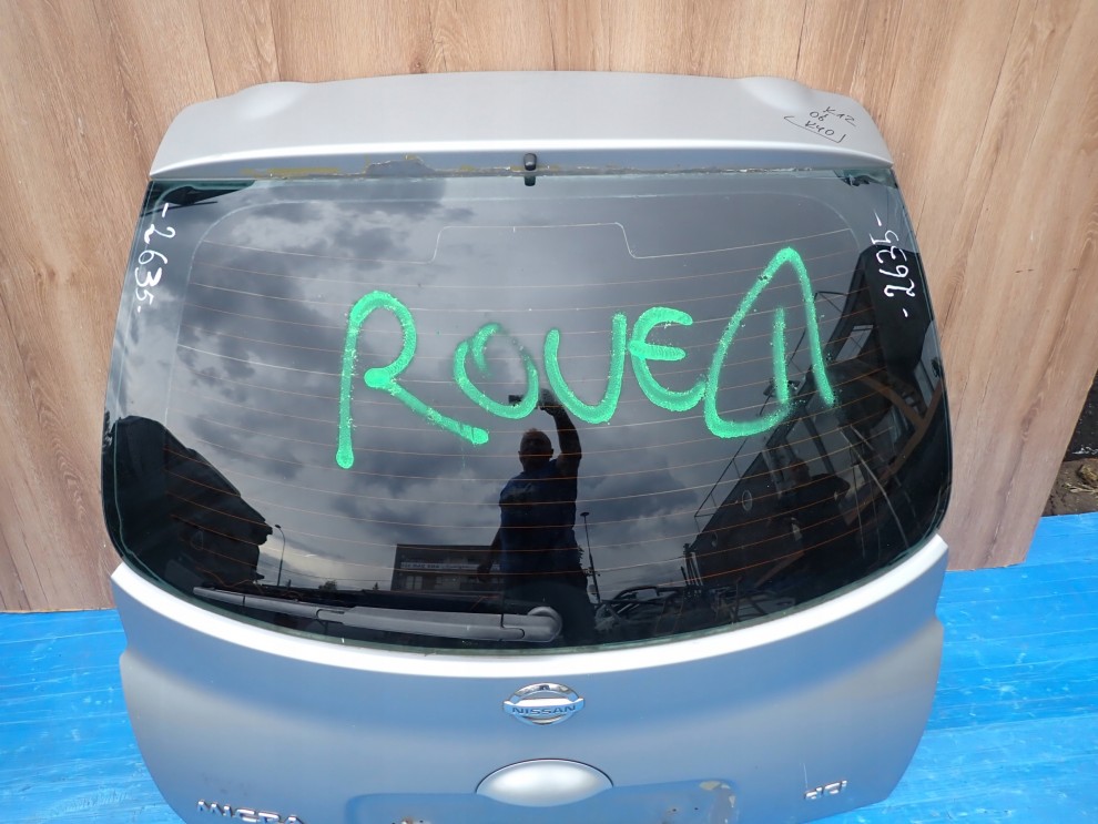 NISSAN MICRA K12 03- KLAPA BAGAŻNIKA SZYBA TYLNA KY0 4/8