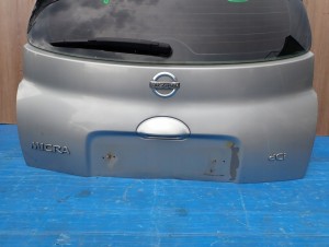NISSAN MICRA K12 03- KLAPA BAGAŻNIKA SZYBA TYLNA KY0 3/8 MINIATURA