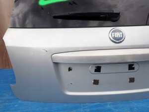FIAT SEDICI 06-13 KLAPA BAGAŻNIKA SZYBA TYLNA ZCC 6/8 MINIATURA