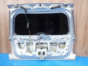 FIAT SEDICI 06-13 KLAPA BAGAŻNIKA SZYBA TYLNA ZCC 7/8 MINIATURA