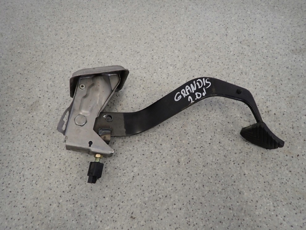 MITSUBISHI GRANDIS 2.0 DID 03-11 PEDAŁ SPRZĘGŁA 2/5