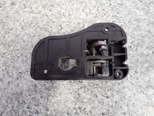KIA CARENS III 06- KLAMKA WEWNĘTRZNA DRZWI PRZEDNIA PRAWA 3/3 MINIATURA