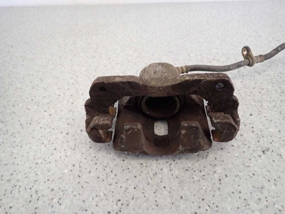 SUZUKI LIANA 01-07 ZACISK HAMULCOWY PRZEDNI PRAWY 4/5