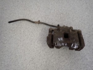 SUZUKI LIANA 01-07 ZACISK HAMULCOWY PRZEDNI PRAWY 2/5 MINIATURA