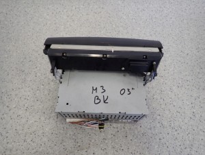 MAZDA 3 MAZDA3 BK 03-05 RADIO CD 4/6 MINIATURA