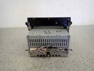 MAZDA 3 MAZDA3 BK 03-05 RADIO CD 5/6 MINIATURA