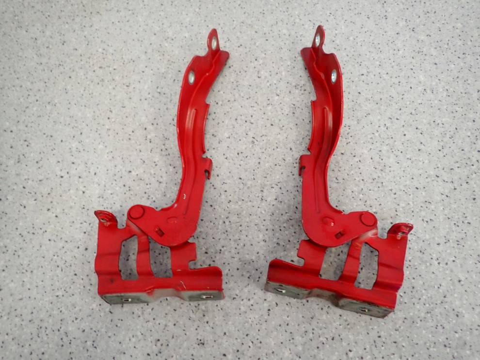 KIA RIO III 11-14 ZAWIAS MASKI LEWY LUB PRAWY BEG 3/4